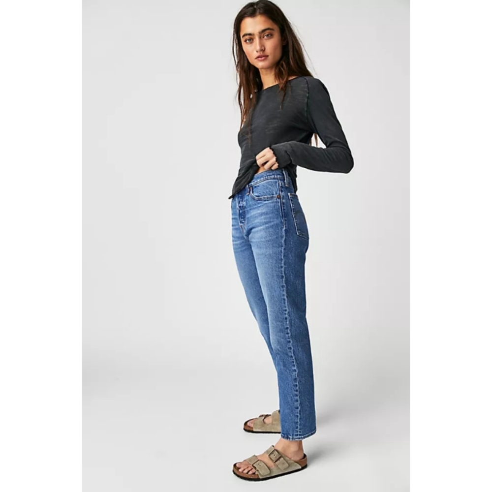 New Levi's WEDGIE STRAIGHT JEANS Size 25 & 29 - Picture 13 of 16